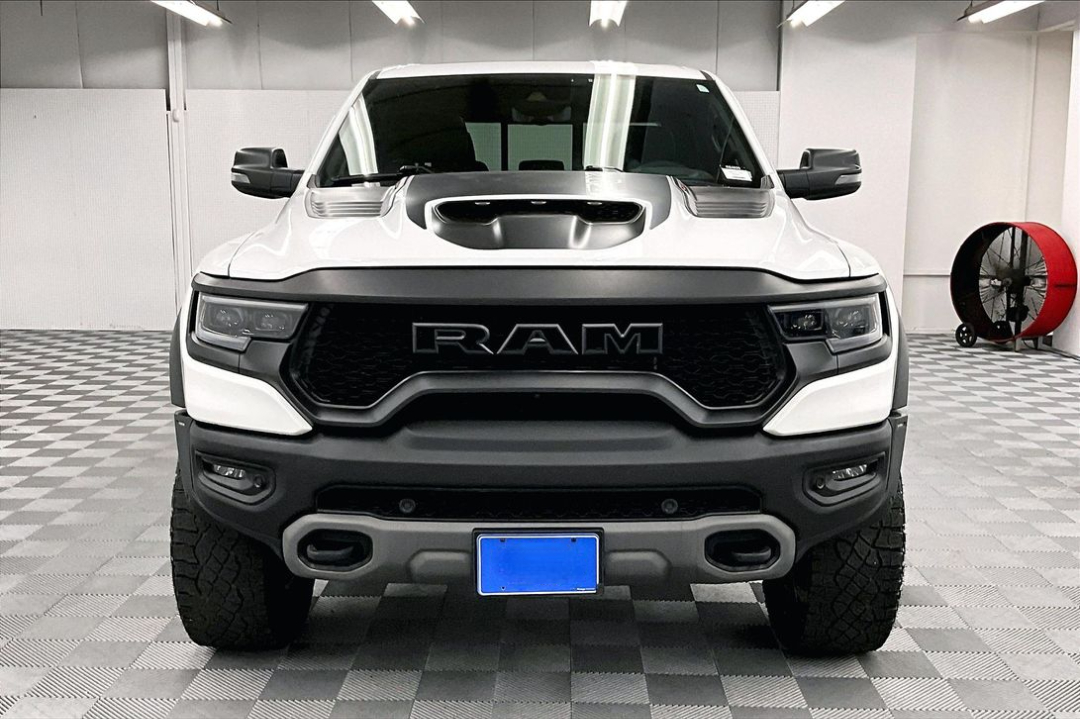 1C6SRFU9XPN558517--03