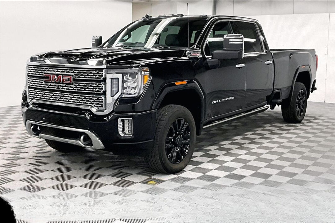 1GT19REY8NF345651--01.